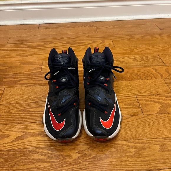 Nike Lebron 13 - Midnight Navy / University Red - White size US 8.5 - Picture 9 of 9